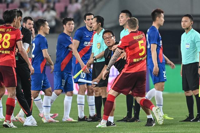 西甲-拉菲尼亚破门 巴萨1-2拉斯帕尔马斯